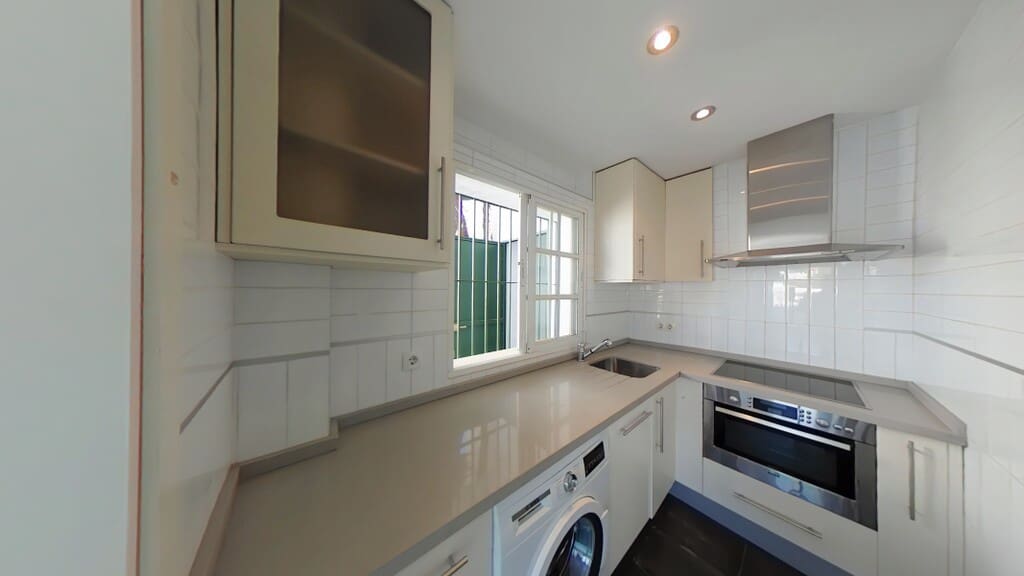 1 slaapkamer Appartement te koop in Malaga stad met zwembad - € 336.000 (Ref: 9875795)