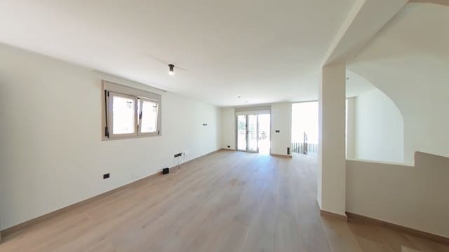 4 chambre Villa/Maison Semi-Mitoyenne à vendre à Malaga ville - 780 000 € (Ref: 9884241)