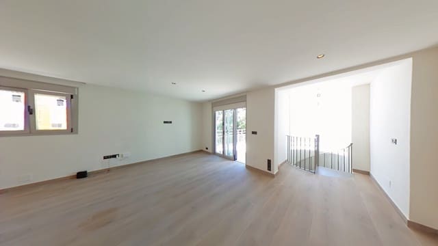 4 chambre Villa/Maison Semi-Mitoyenne à vendre à Malaga ville - 780 000 € (Ref: 9884241)