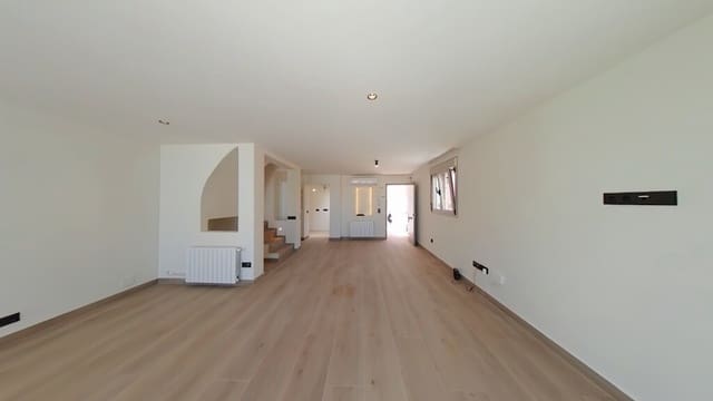 4 chambre Villa/Maison Semi-Mitoyenne à vendre à Malaga ville - 780 000 € (Ref: 9884241)