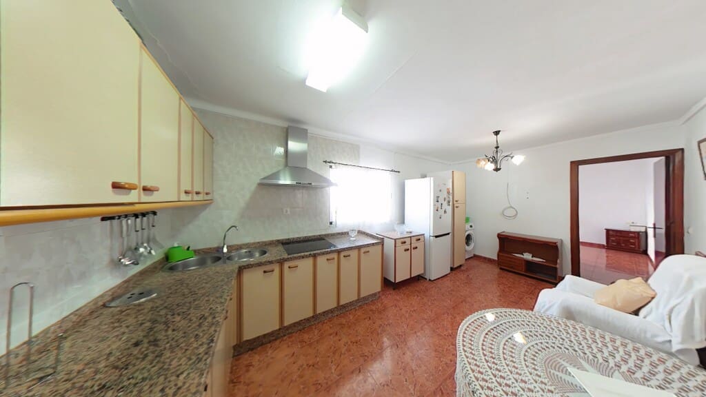 4 bedroom Townhouse for sale in Algarrobo - € 175,000 (Ref: 9884242)