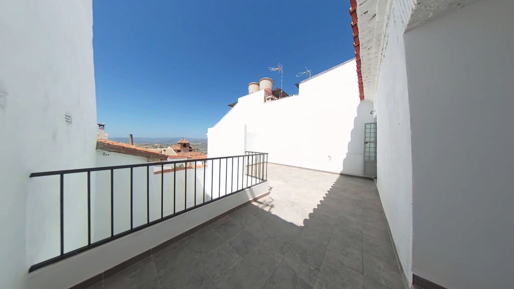 2 bedroom Townhouse for sale in Periana - € 167,000 (Ref: 9884243)