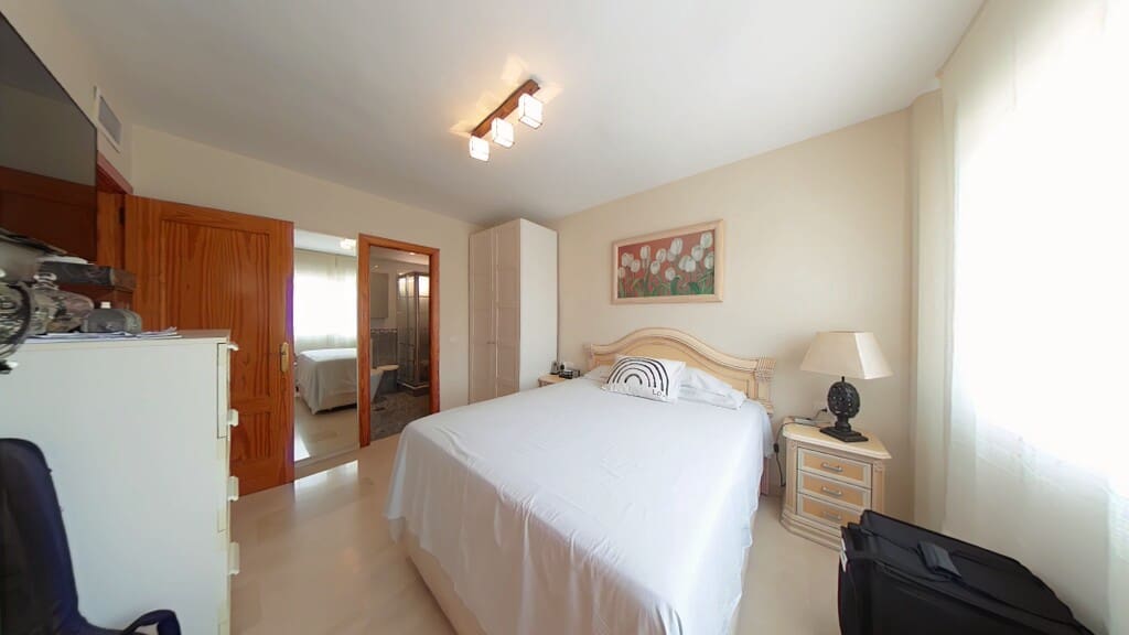 2 makuuhuone Huoneisto myytävänä paikassa Torrox-Costa - 365 000 € (Ref: 9887957)