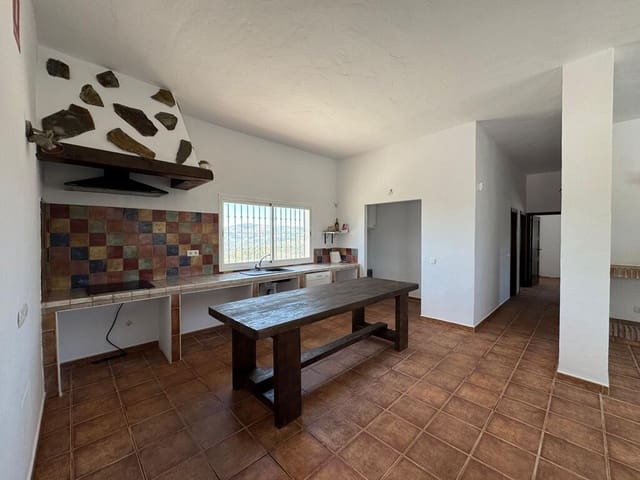 3 bedroom Finca/Country House for sale in Cútar with pool - € 345,000 (Ref: 9896363)
