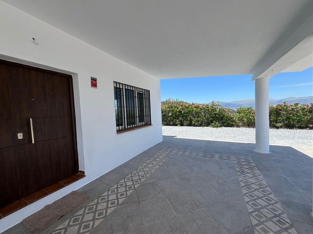 3 bedroom Finca/Country House for sale in Cutar with pool - € 345,000 (Ref: 9896363)
