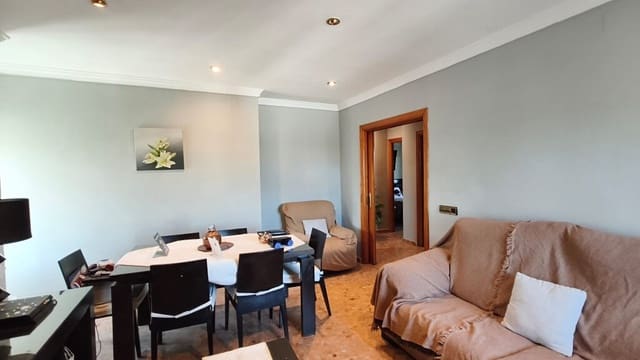 6 chambre Finca/Maison de Campagne à vendre à Vélez-Málaga - 350 000 € (Ref: 9903965)