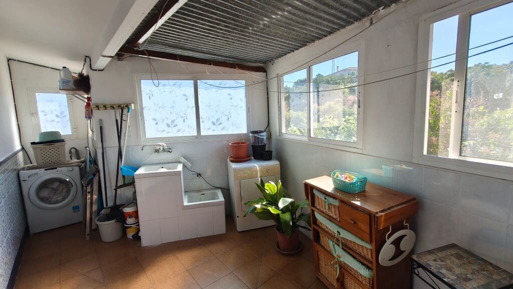 6 chambre Finca/Maison de Campagne à vendre à Velez-Malaga avec piscine - 350 000 € (Ref: 9903965)