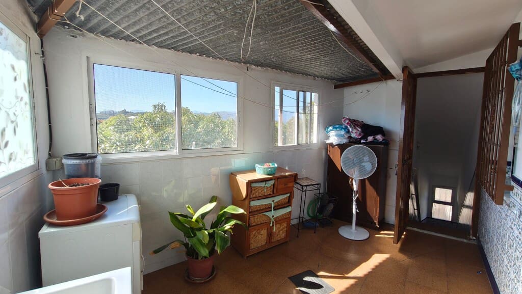 6 chambre Finca/Maison de Campagne à vendre à Velez-Malaga avec piscine - 350 000 € (Ref: 9903965)