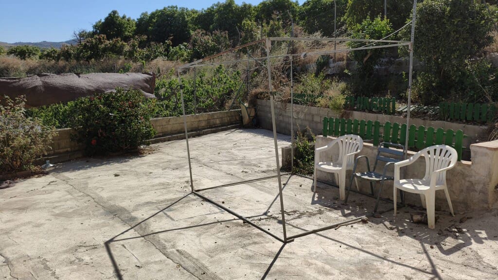 6 chambre Finca/Maison de Campagne à vendre à Velez-Malaga avec piscine - 350 000 € (Ref: 9903965)