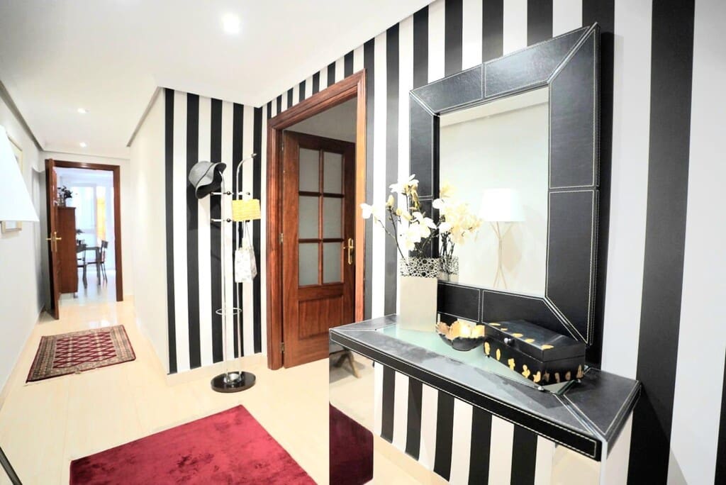 3 sovrum Lägenhet till salu i Malaga stad med pool - 660 000 € (Ref: 9906930)