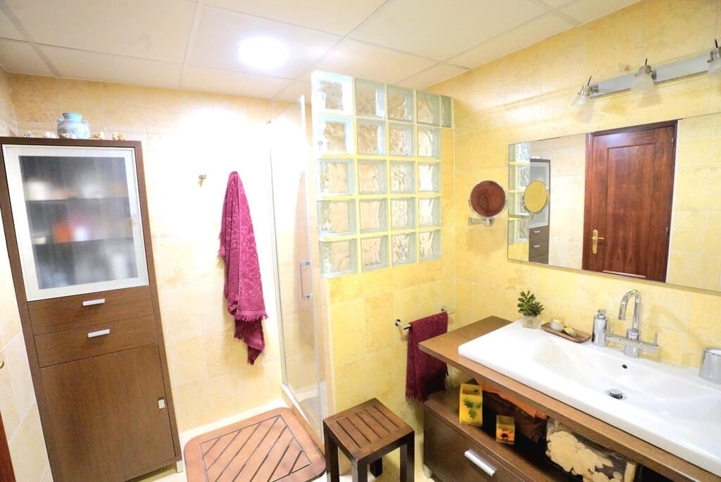 3 sovrum Lägenhet till salu i Malaga stad med pool - 660 000 € (Ref: 9906930)
