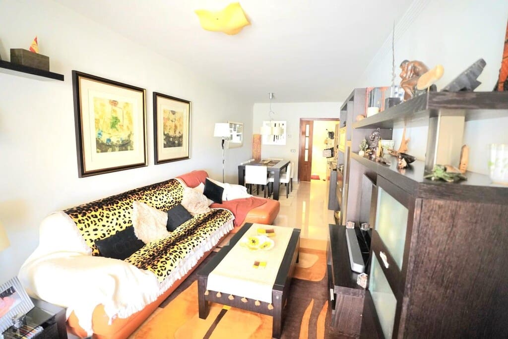 3 sovrum Lägenhet till salu i Malaga stad med pool - 660 000 € (Ref: 9906930)
