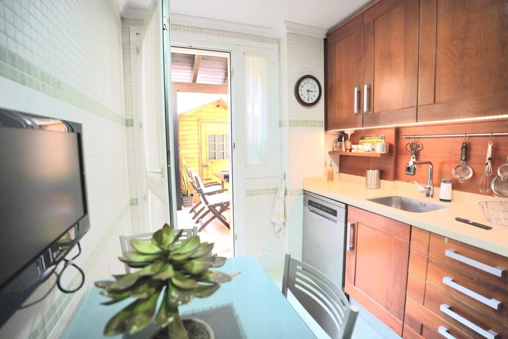3 sovrum Lägenhet till salu i Malaga stad med pool - 660 000 € (Ref: 9906930)