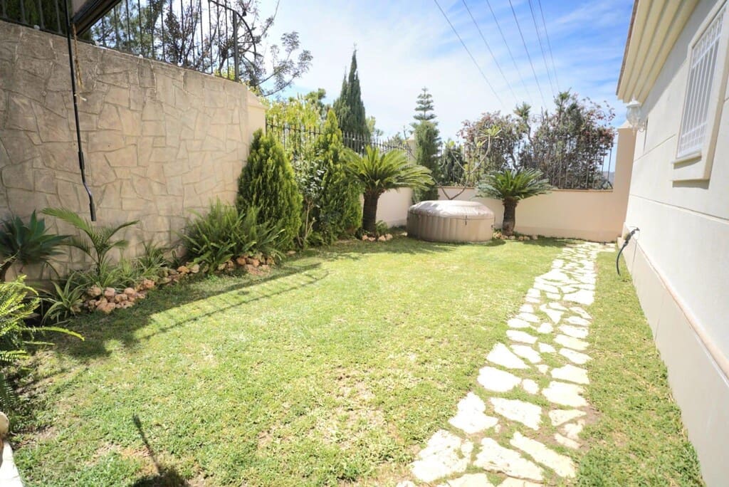3 sovrum Lägenhet till salu i Malaga stad med pool - 660 000 € (Ref: 9906930)