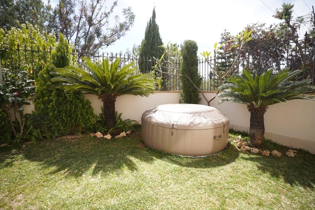 3 sovrum Lägenhet till salu i Malaga stad med pool garage - 660 000 € (Ref: 9906930)