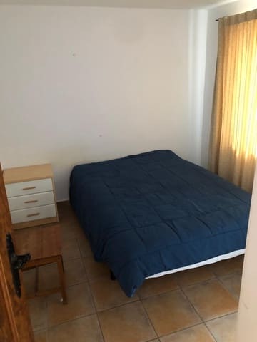 9 soveværelse Byhus til salg i Sayalonga - € 235.000 (Ref: 9906931)