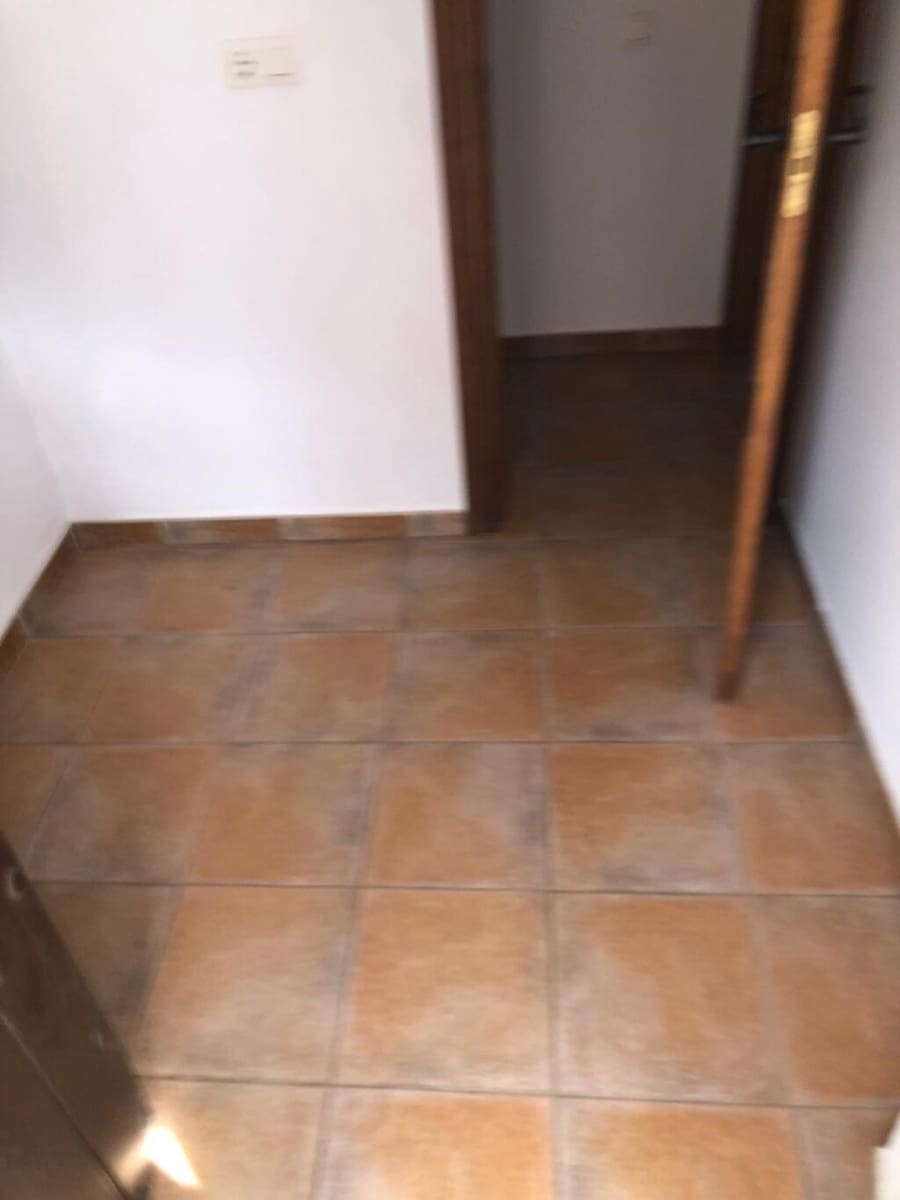 Casa de 9 habitaciones en Sayalonga en venta - 235.000 € (Ref: 9906931)