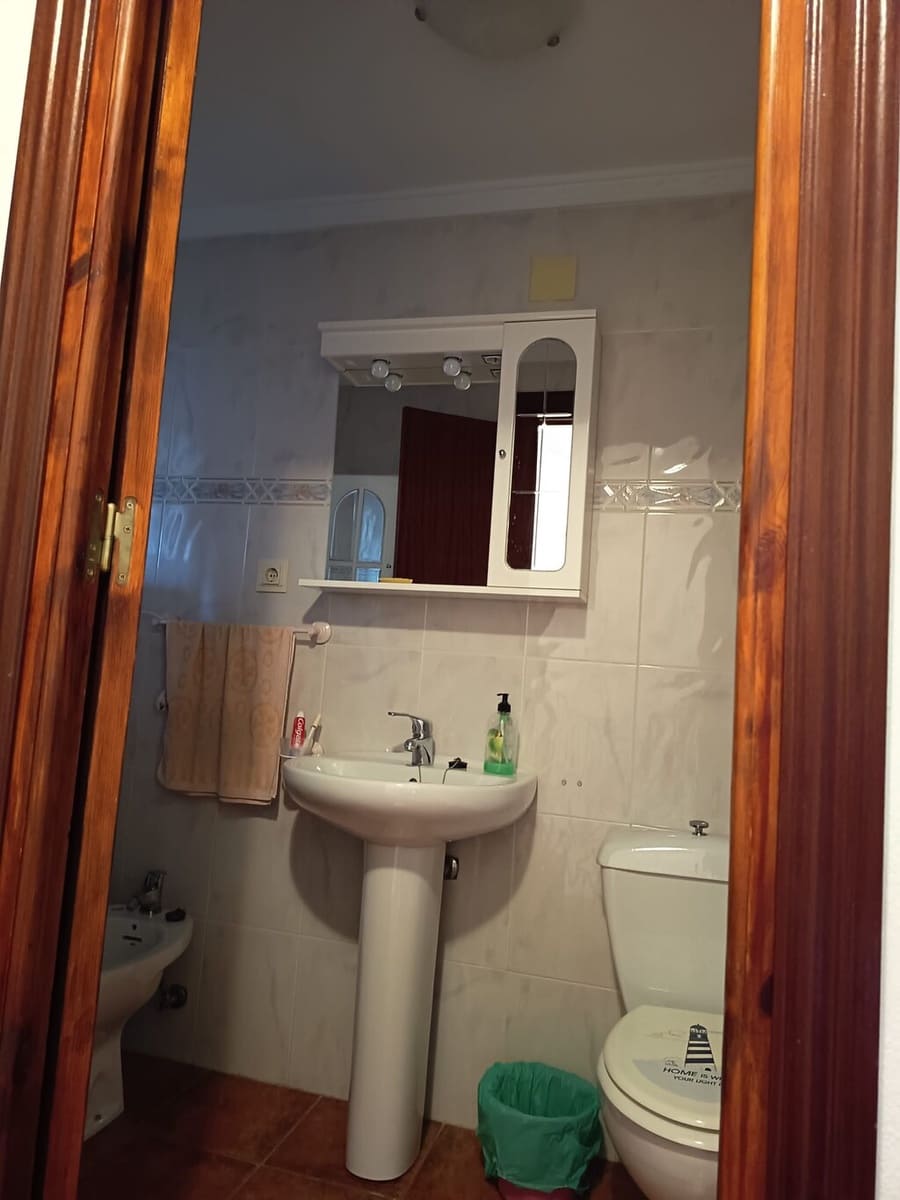 3 soveværelse Byhus til salg i Canillas de Albaida - € 99.900 (Ref: 9935991)