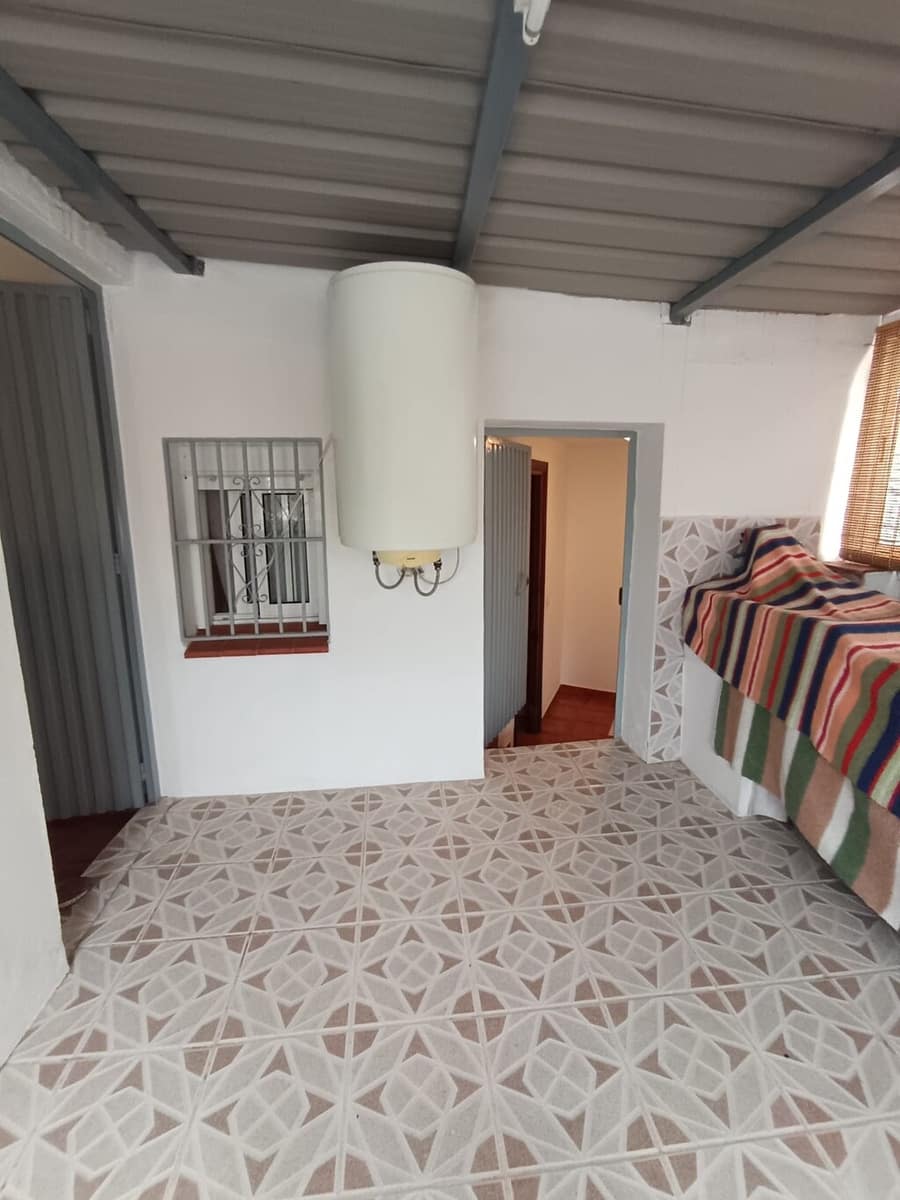 3 soveværelse Byhus til salg i Canillas de Albaida - € 99.900 (Ref: 9935991)