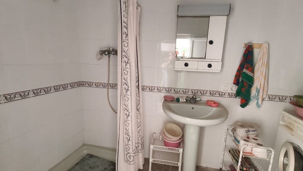 4 bedroom Townhouse for sale in Archez - € 71,000 (Ref: 9966283)