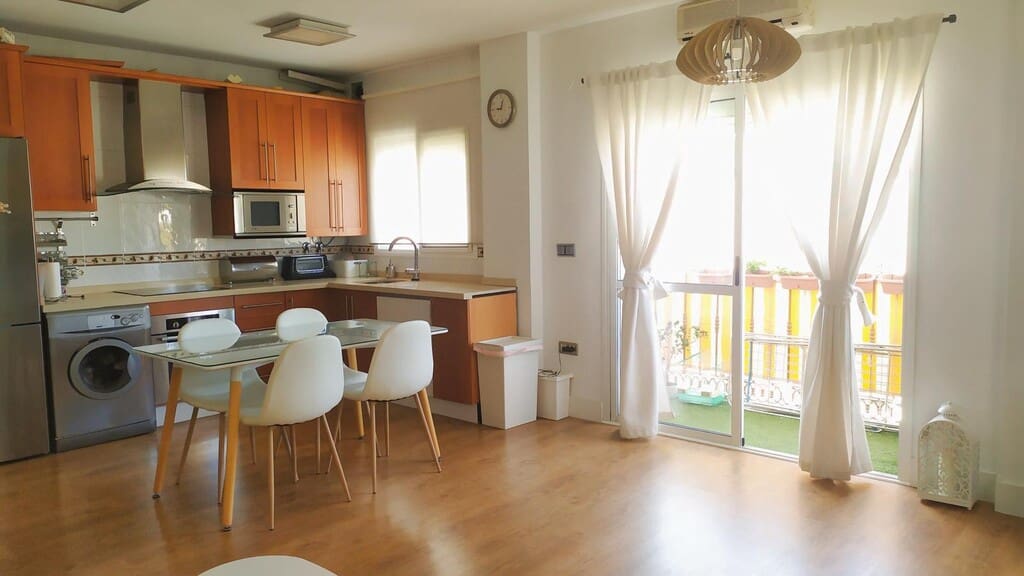 2 soveværelse Lejlighed til salg i Velez-Malaga - € 259.000 (Ref: 9976875)