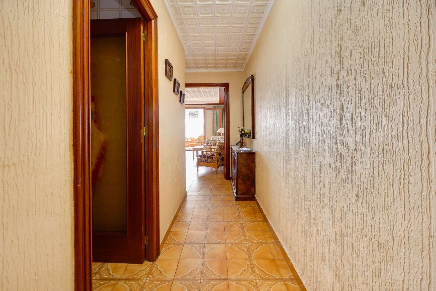 3 soveværelse Lejlighed til salg i Torrevieja med swimmingpool - € 256.000 (Ref: 10003549)