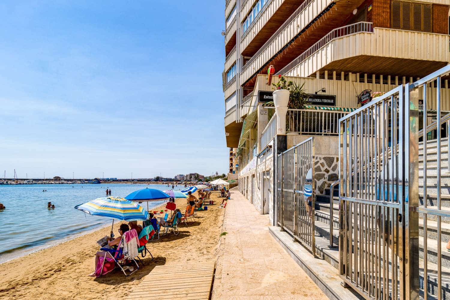 3 soveværelse Lejlighed til salg i Torrevieja med swimmingpool - € 256.000 (Ref: 10003549)