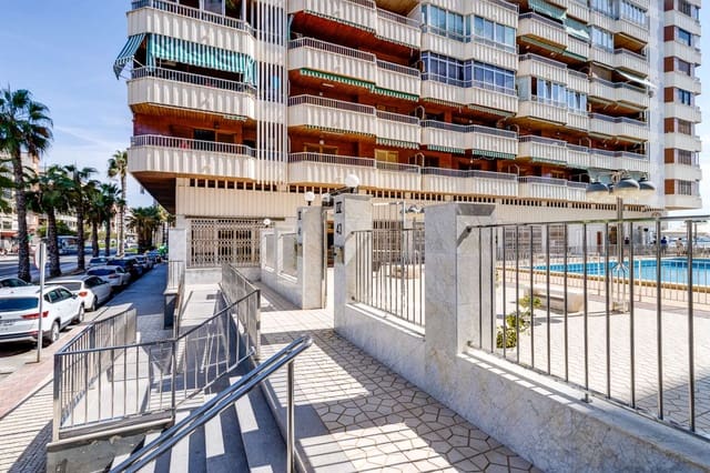 3 soveværelse Lejlighed til salg i Playa del Acequión, Torrevieja med swimmingpool - € 256.000 (Ref: 10003549)