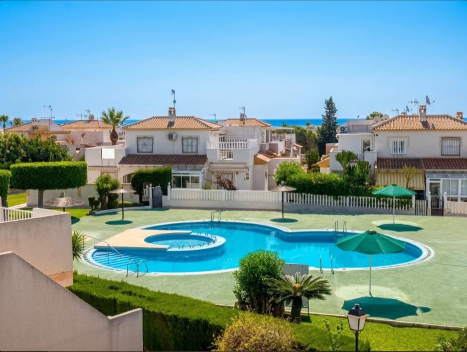 3 soveværelse Lejlighed til salg i Los Altos med swimmingpool - € 239.000 (Ref: 10003550)