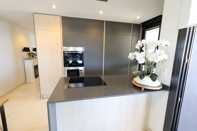3 bedroom Apartment for sale in Punta Prima, Orihuela with pool garage - € 485,000 (Ref: 10011095)