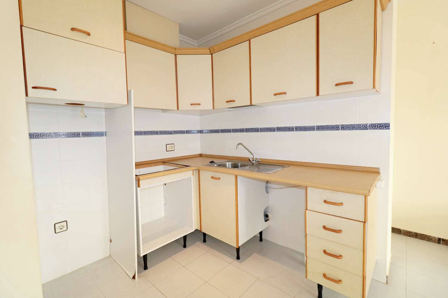 Studio til salg i Torrevieja - € 98.500 (Ref: 10012942)