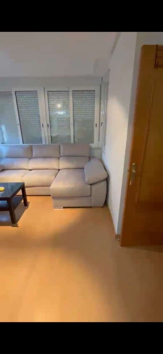 Apartamento de 2 habitaciones en Torrevieja en venta con piscina garaje - 127.000 € (Ref: 10012943)