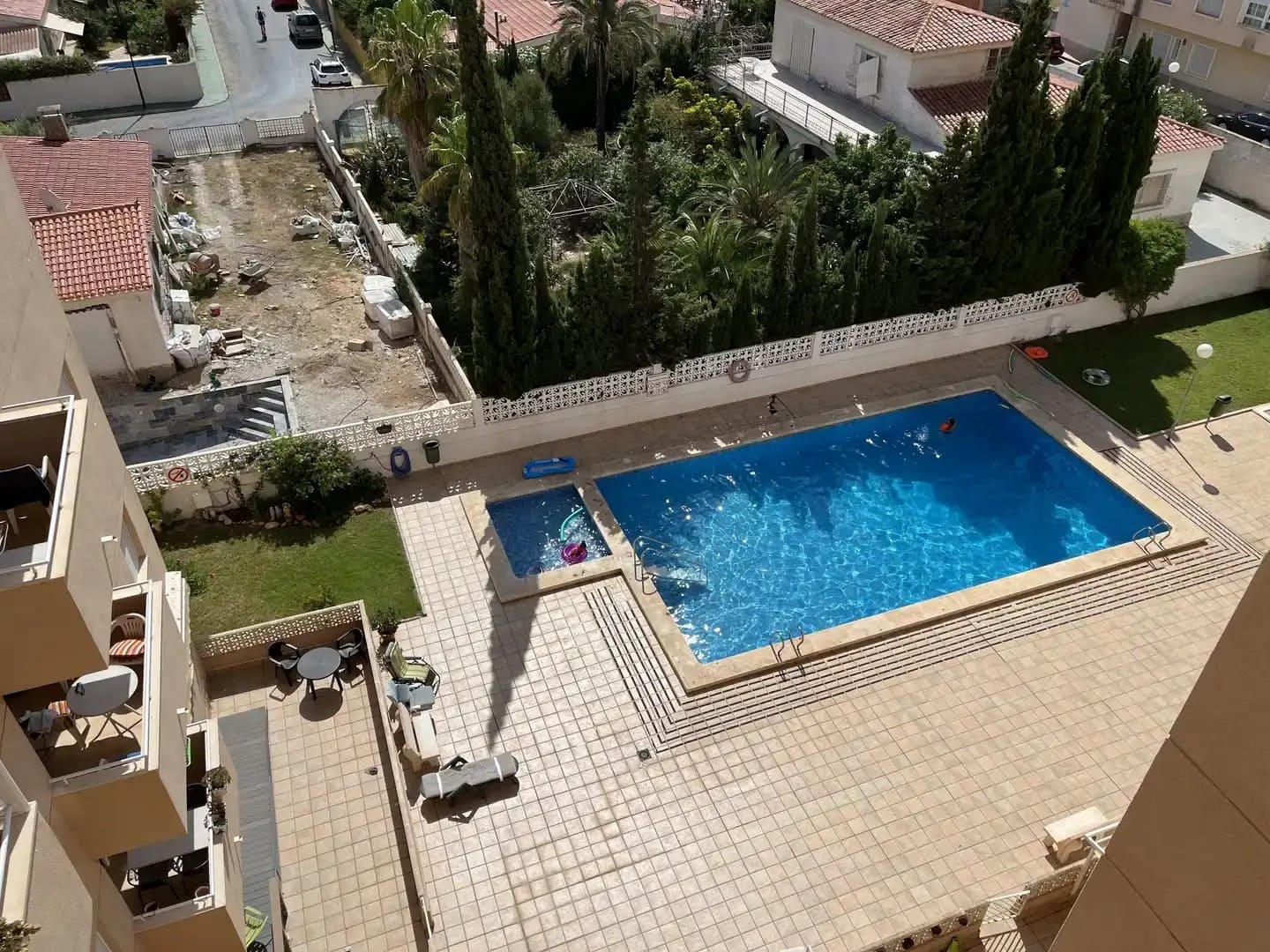 Apartamento de 2 habitaciones en Torrevieja en venta con piscina garaje - 127.000 € (Ref: 10012943)