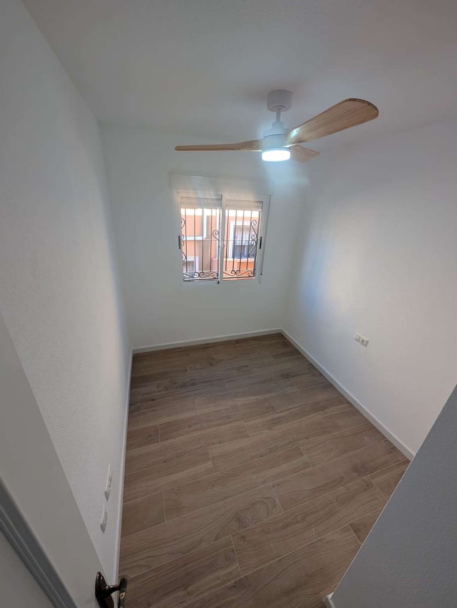 Adosado de 3 habitaciones en Orihuela Costa en venta con piscina - 259.000 € (Ref: 10012944)