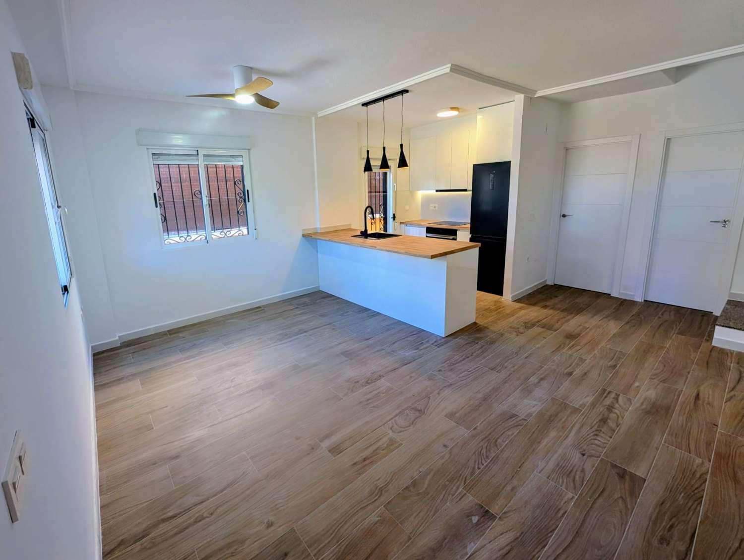 Adosado de 3 habitaciones en Orihuela Costa en venta con piscina - 259.000 € (Ref: 10012944)