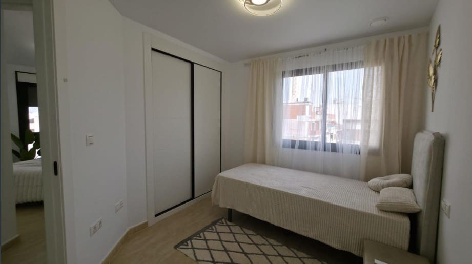 3 soverom Leilighet til salgs i Torrevieja - € 189 900 (Ref: 10022103)