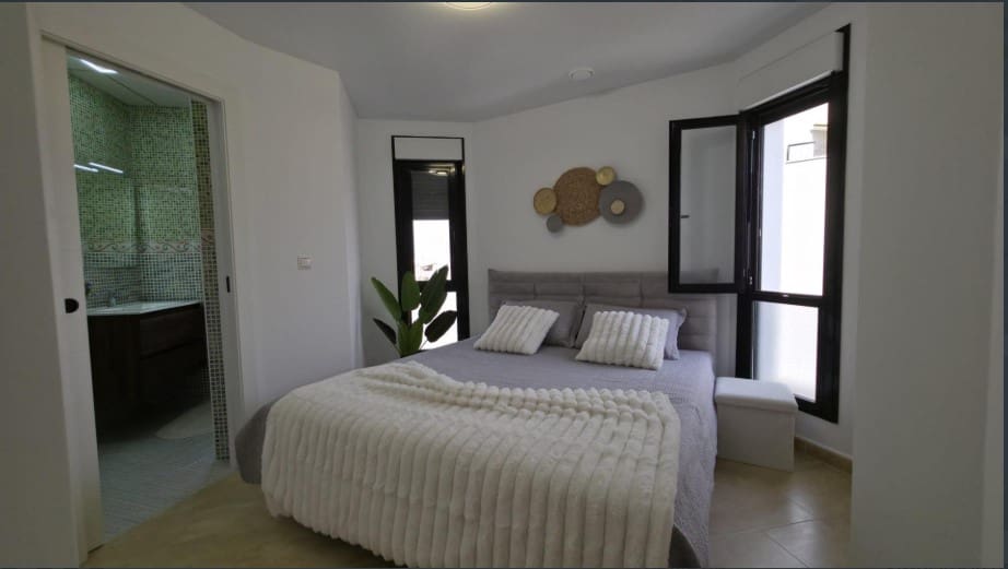 3 soverom Leilighet til salgs i Torrevieja - € 189 900 (Ref: 10022103)