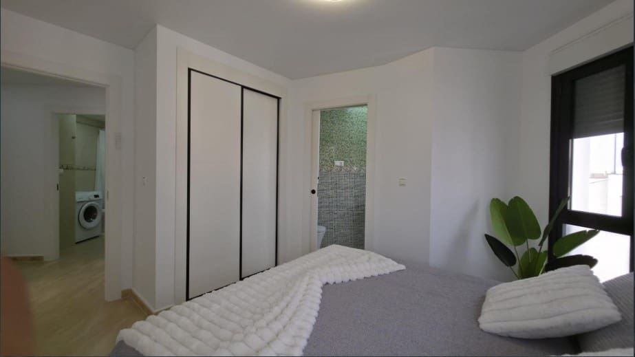 3 soverom Leilighet til salgs i Torrevieja - € 189 900 (Ref: 10022103)