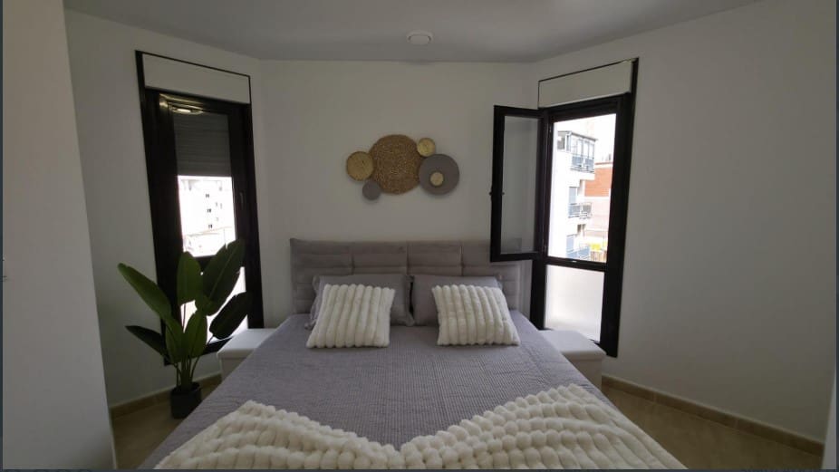 3 soverom Leilighet til salgs i Torrevieja - € 189 900 (Ref: 10022103)