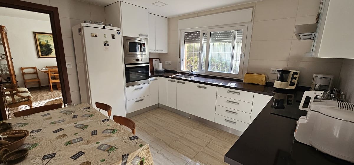 6 makuuhuone Huvila myytävänä paikassa La Veleta - 1 100 000 € (Ref: 10023666)