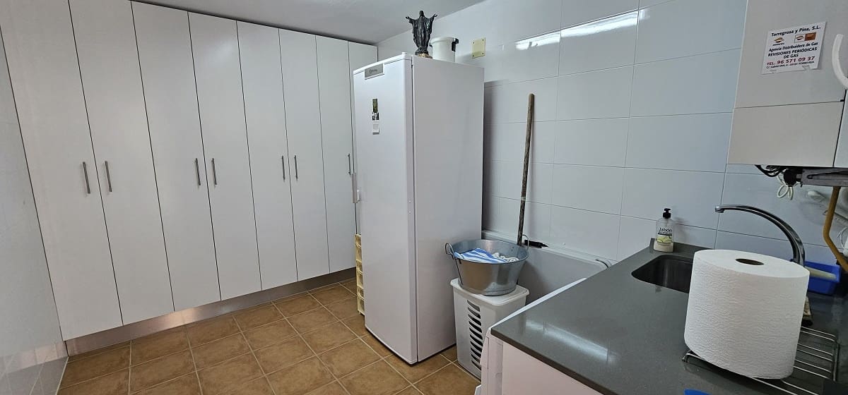 6 makuuhuone Huvila myytävänä paikassa La Veleta - 1 100 000 € (Ref: 10023666)