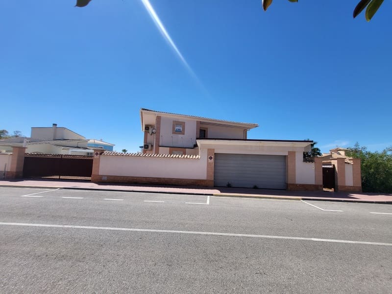 4 Zimmer Villa zu verkaufen in Ciudad Quesada mit Pool Garage - 859.000 € (Ref: 10035014)