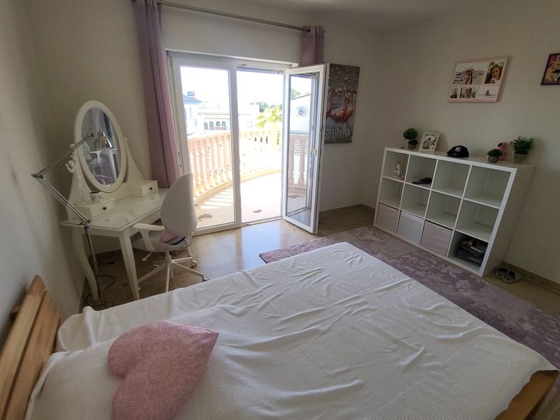 4 Zimmer Villa zu verkaufen in Ciudad Quesada mit Pool Garage - 859.000 € (Ref: 10035014)