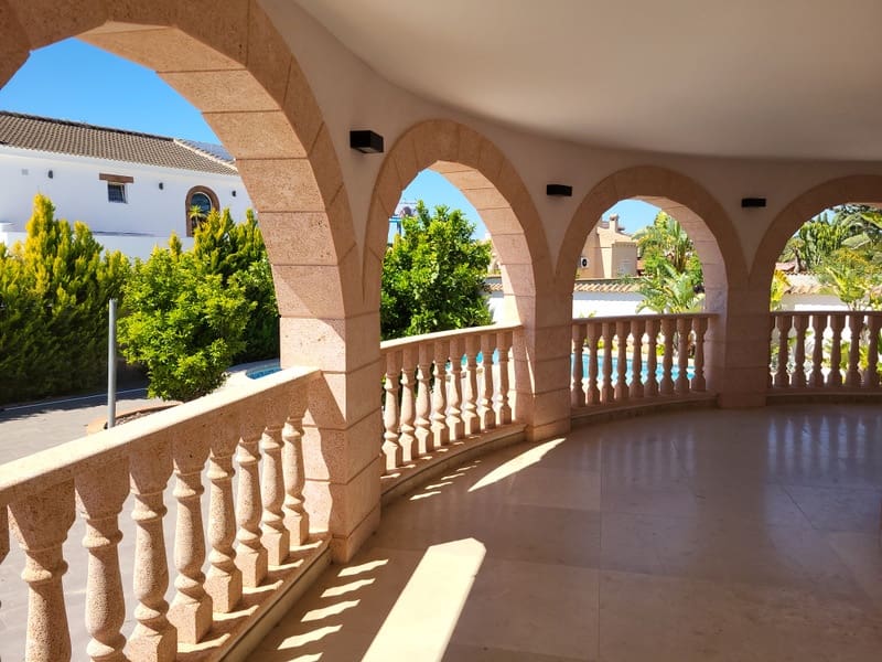 4 Zimmer Villa zu verkaufen in Ciudad Quesada mit Pool Garage - 859.000 € (Ref: 10035014)