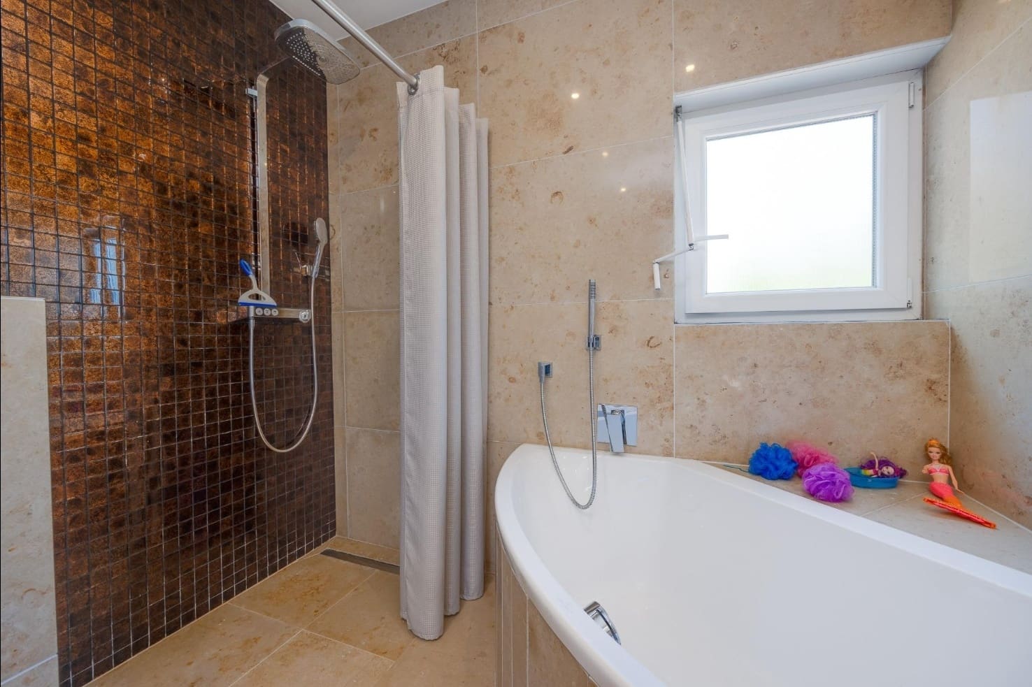 4 Zimmer Villa zu verkaufen in Ciudad Quesada mit Pool Garage - 859.000 € (Ref: 10035014)