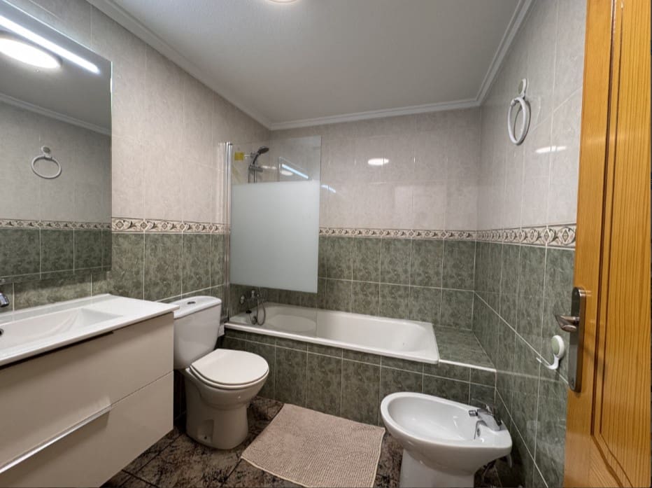 3 soverom Leilighet til salgs i Torrevieja med svømmebasseng - € 234 900 (Ref: 10037090)