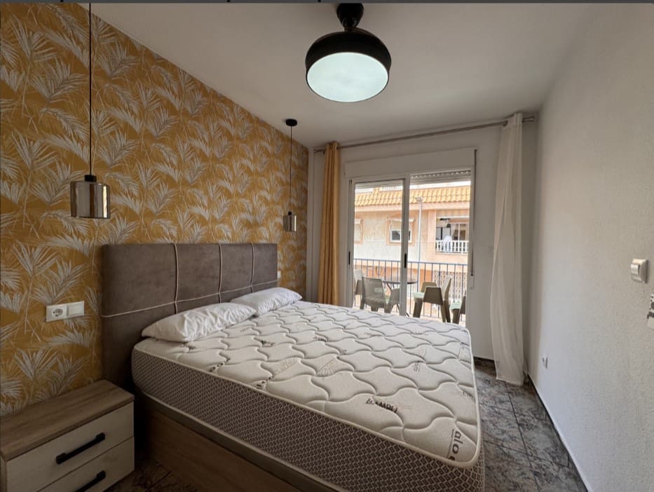 3 soverom Leilighet til salgs i Torrevieja med svømmebasseng - € 234 900 (Ref: 10037090)