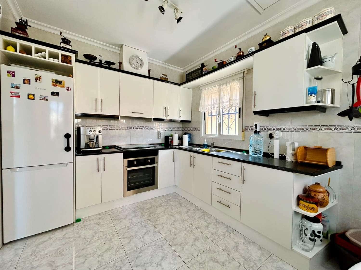 3 bedroom Villa for sale in San Luis with pool garage - € 360,000 (Ref: 10037091)