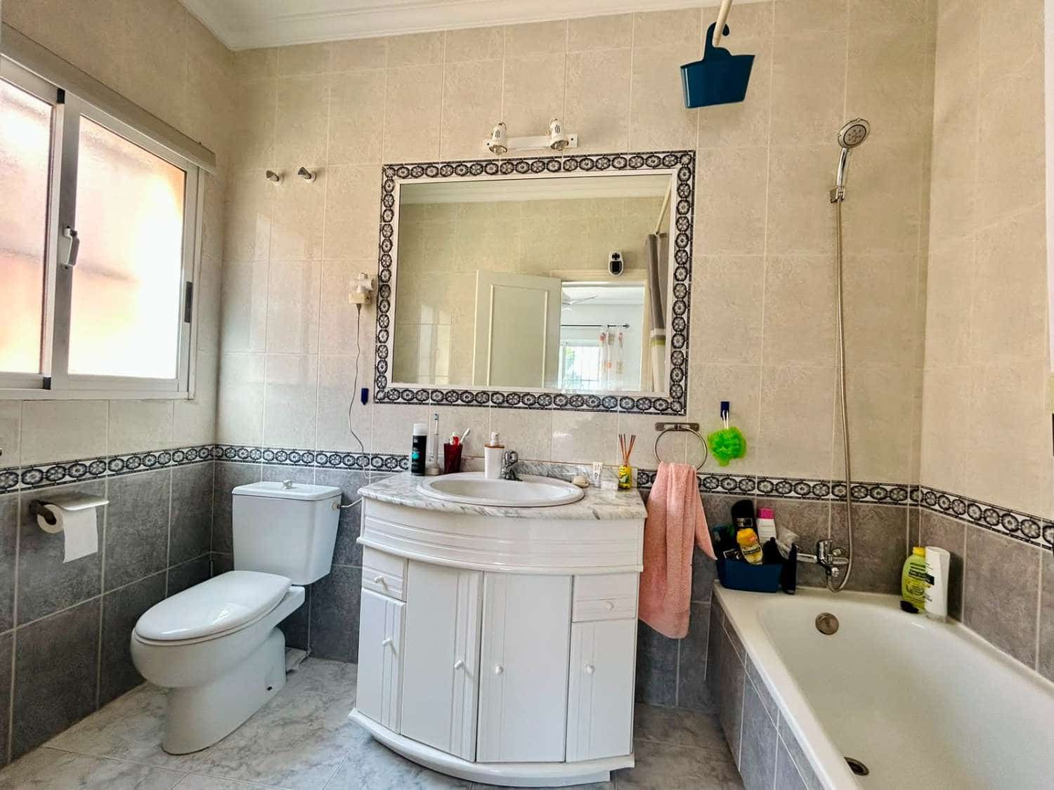 3 bedroom Villa for sale in San Luis with pool garage - € 360,000 (Ref: 10037091)