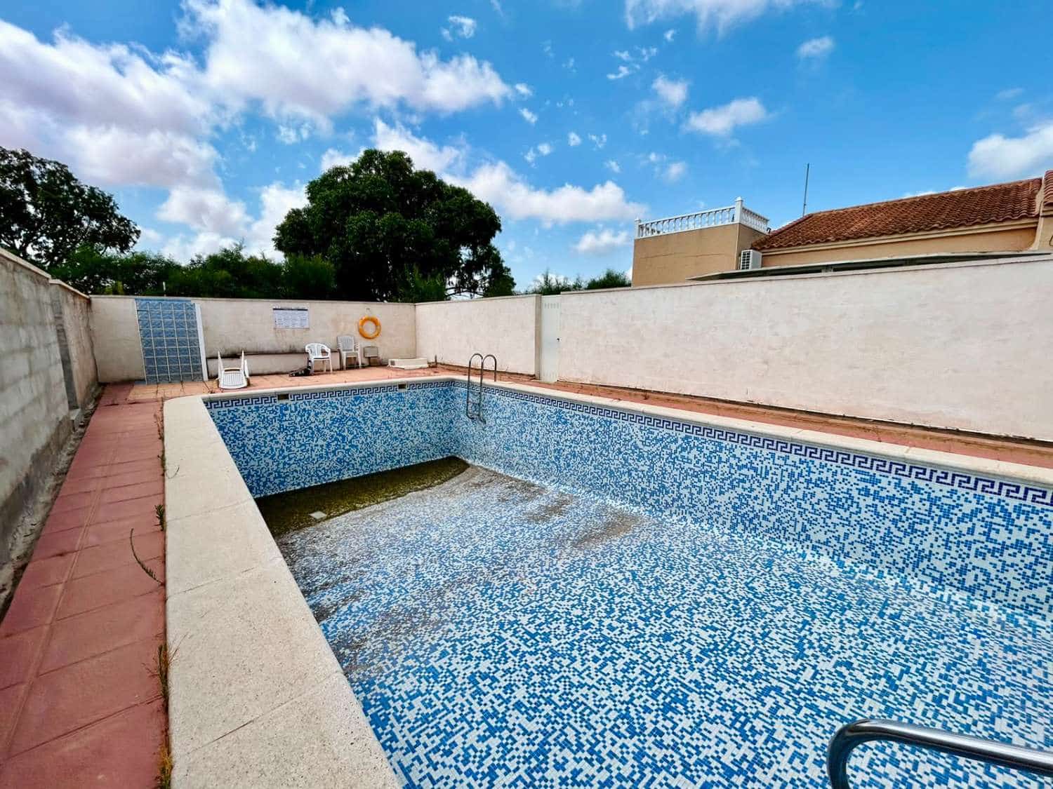 3 bedroom Villa for sale in San Luis with pool garage - € 360,000 (Ref: 10037091)